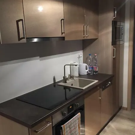 Virag Apartman *