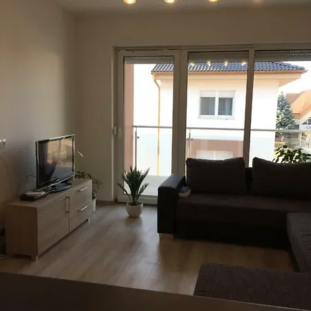 Virag Apartman Apartamento Siófok