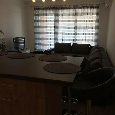 Virag Apartman Apartamento Siófok